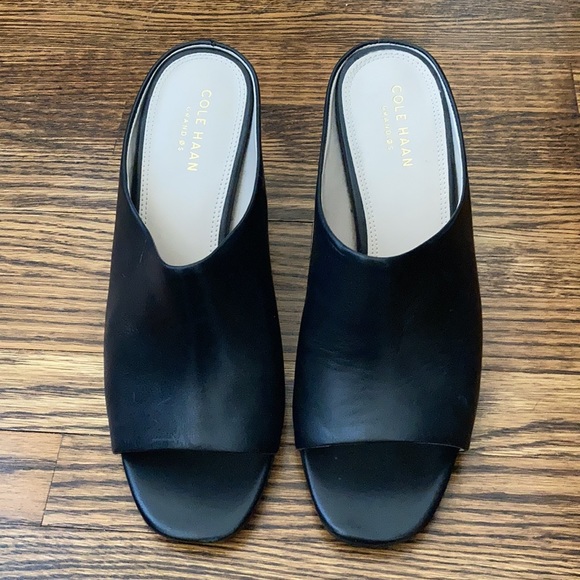 Cole Haan Black Leather 'Laree' Block Heel Open Toe Mules Size 7 - Picture 2 of 7